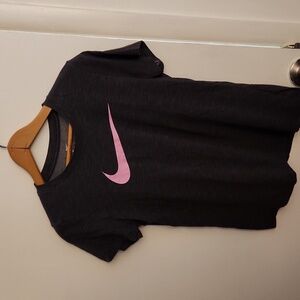 Women's Nike Tshirt Small